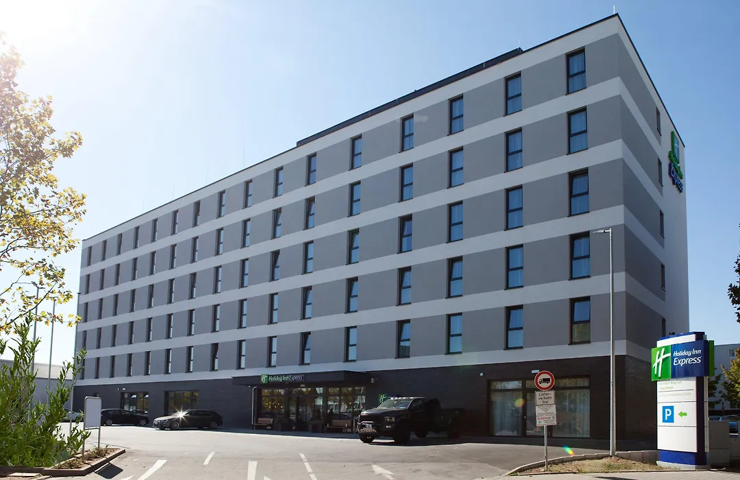 Holiday Inn Express Frankfurt Airport - Raunheim By Ihg-1
