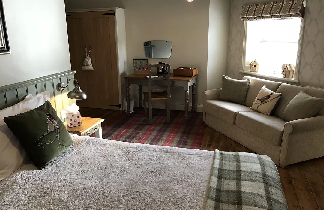 Higher Buck Inn-1