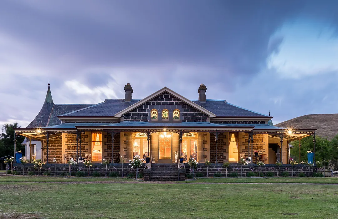 Coragulac House Cottages-1