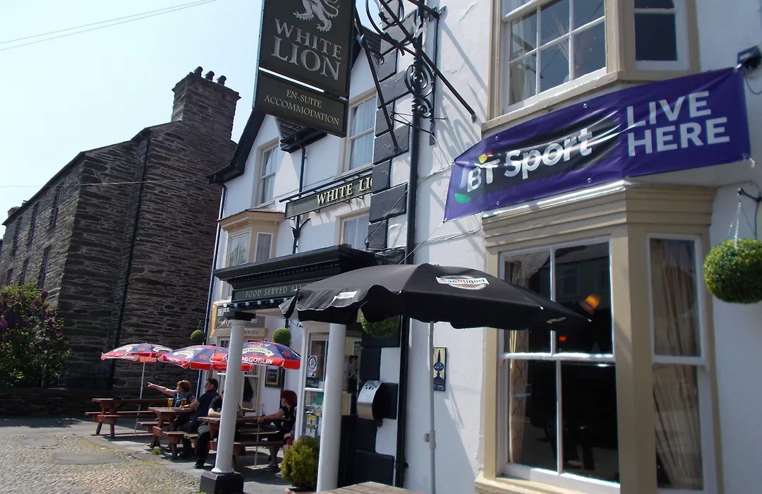 The White Lion Hotel-1