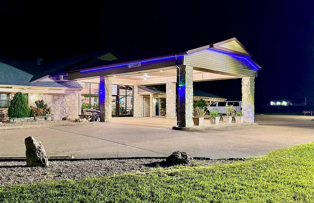 Owensville Inn-1