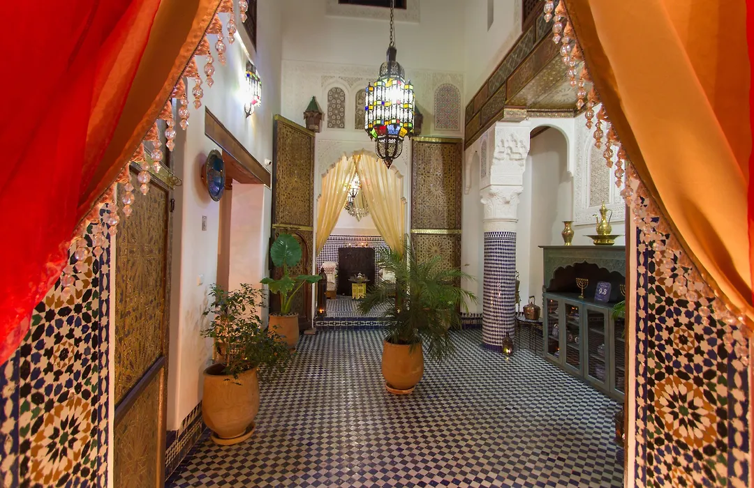 Riad Sanaa Rose-1