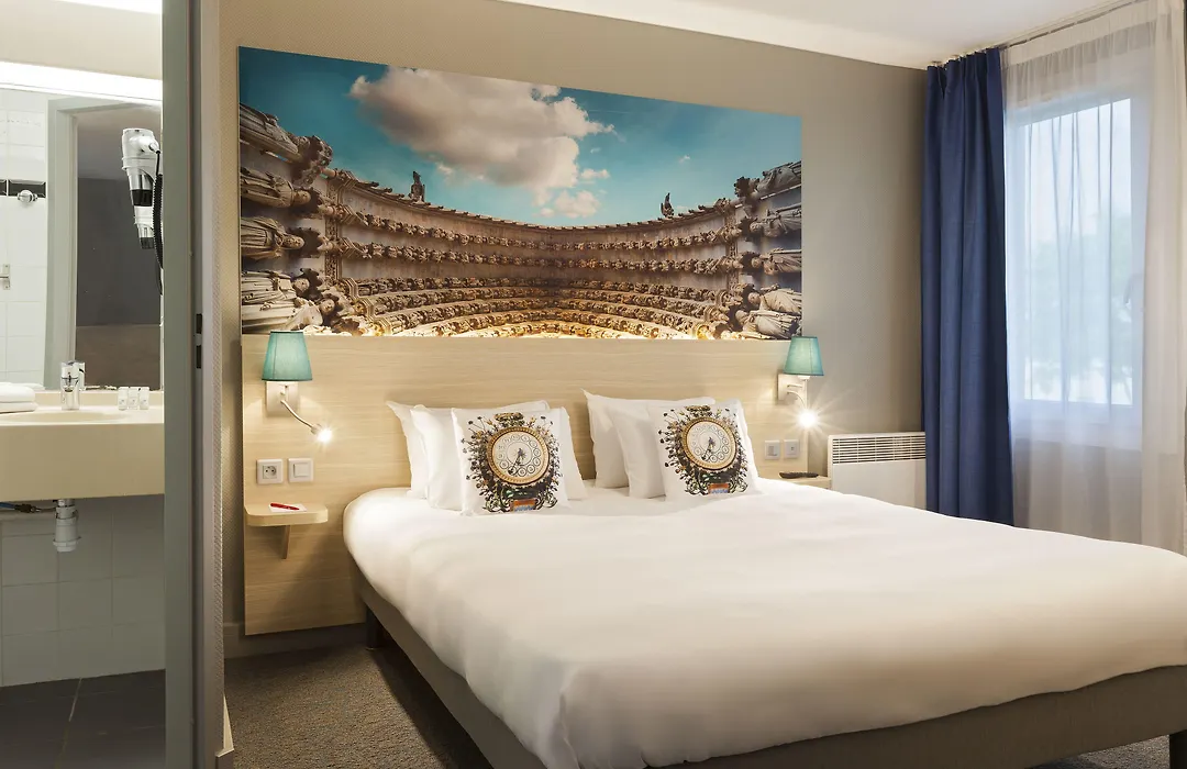 Brit Hotel Confort Amiens-1