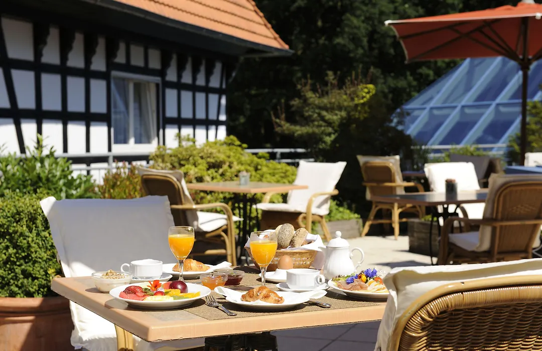 VILA VITA Burghotel Dinklage-1