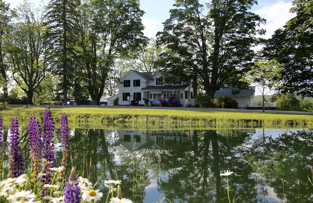 Enfield Manor Bed&Breakfast And Vacation Rental-1