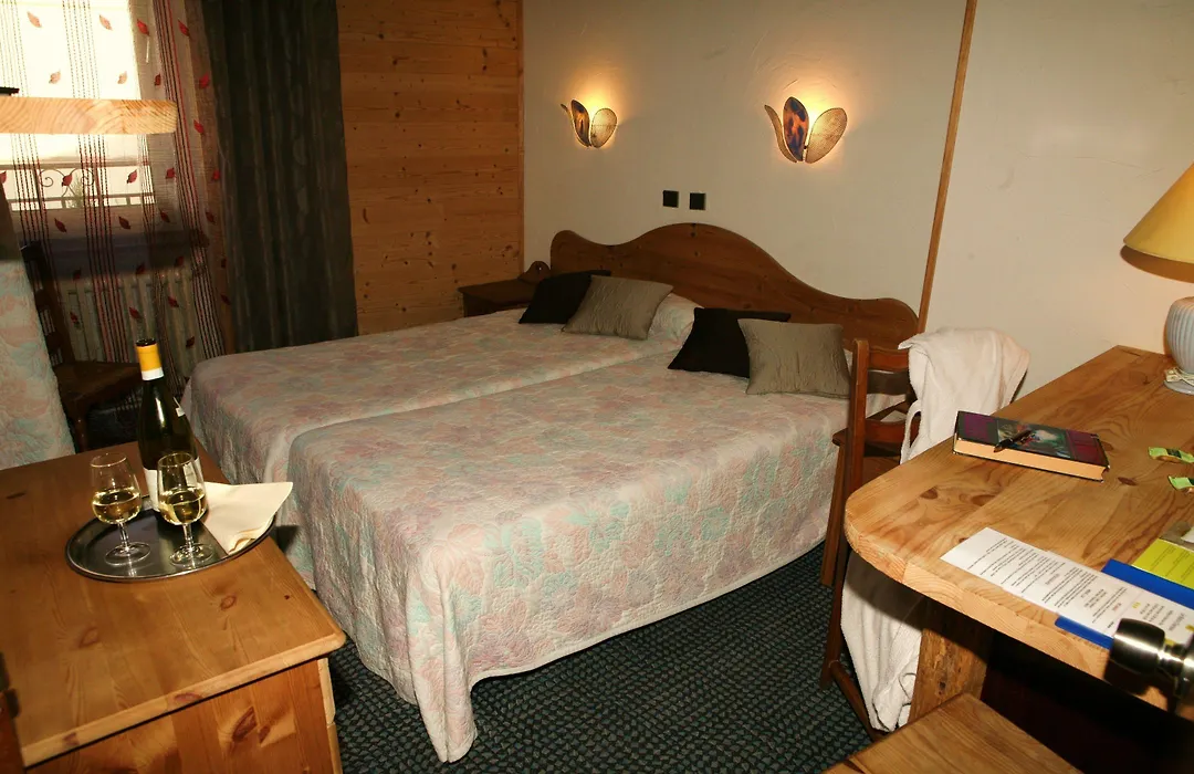 Hotel de Bourgogne-1