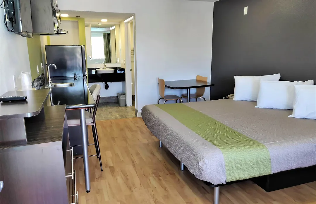 Studio 6-Fresno, Ca - Extended Stay-1