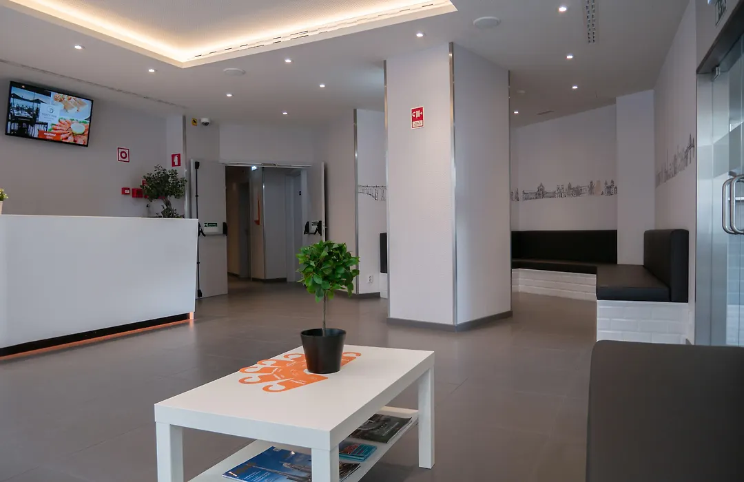 Easyhotel Lisbon-1