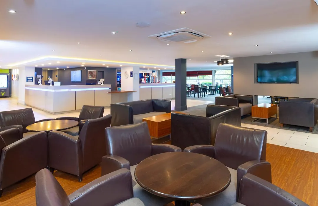 Holiday Inn Express Milton Keynes By Ihg-1