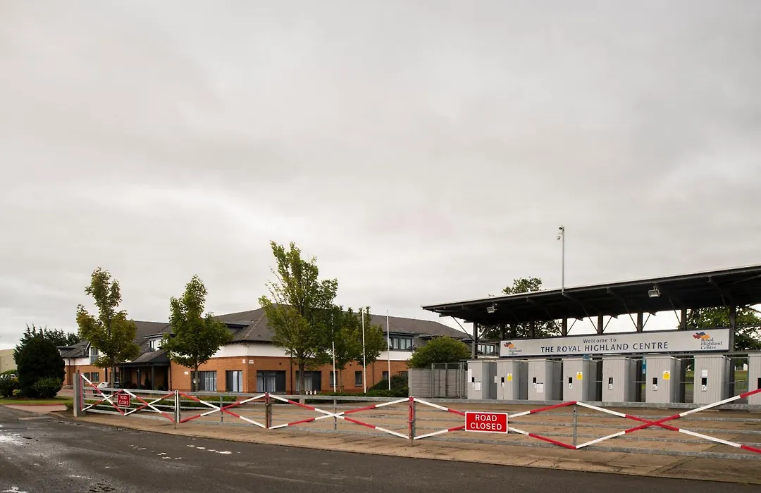 Holiday Inn Express Edinburgh Airport By Ihg-1