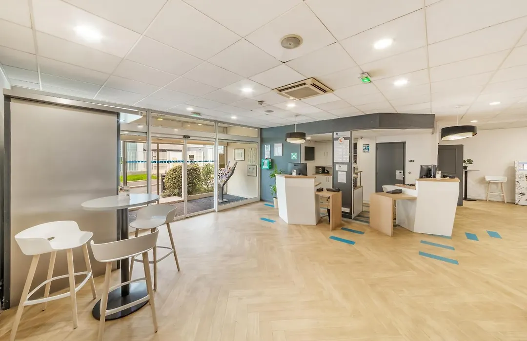 Comfort Hotel Paris Porte D'Ivry-1