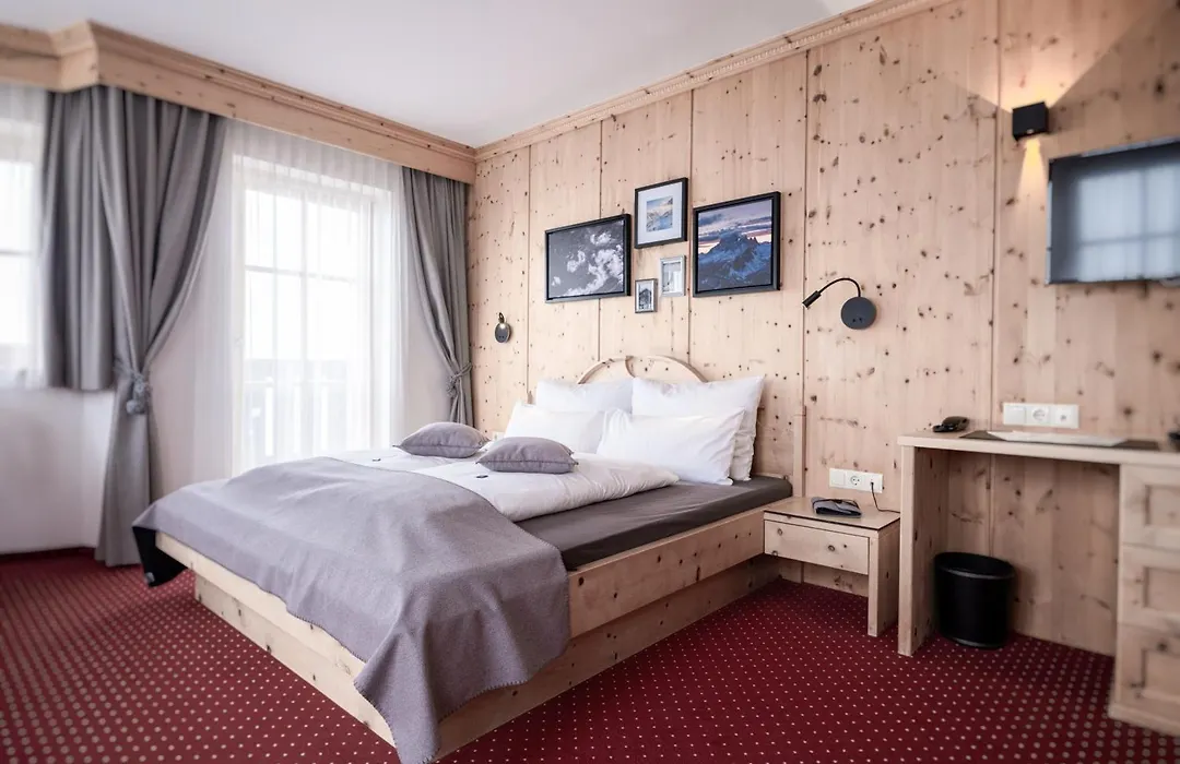 Hotel Silbertal-1