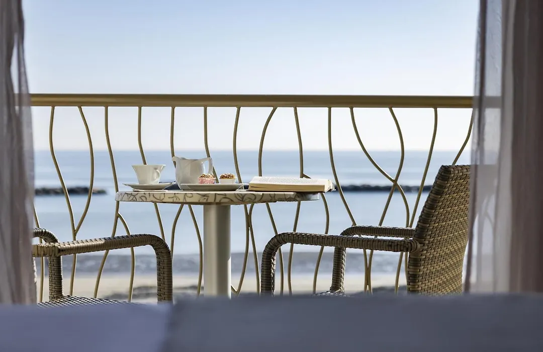 Hotel Riviera-1