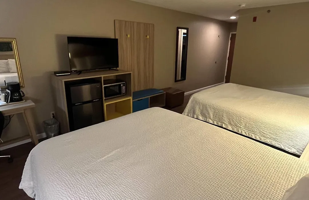 Days Inn & Suites By Wyndham Cuba-1