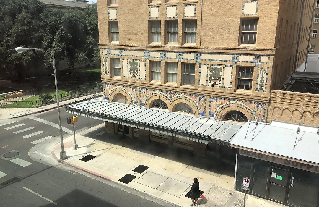 The Rialto Hotel-1