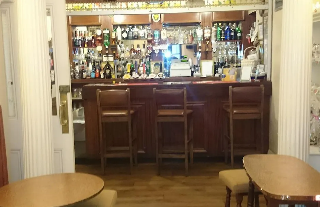 Albert Hotel-1