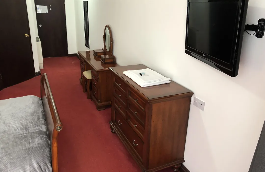 The Clee Hotel - Cleethorpes, Grimsby, Lincolnshire-1