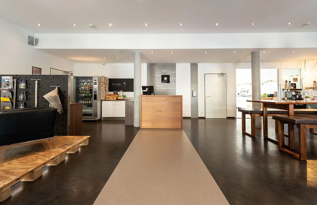 a2 HOTELS Plochingen-1