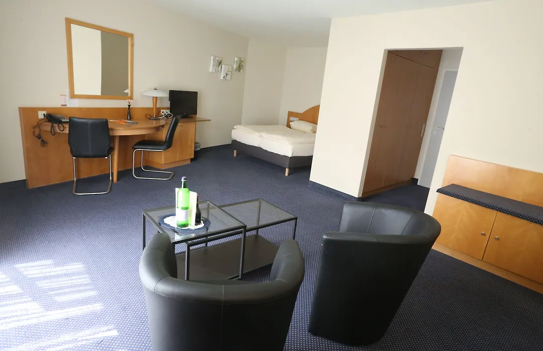 Asgard Hotel-1