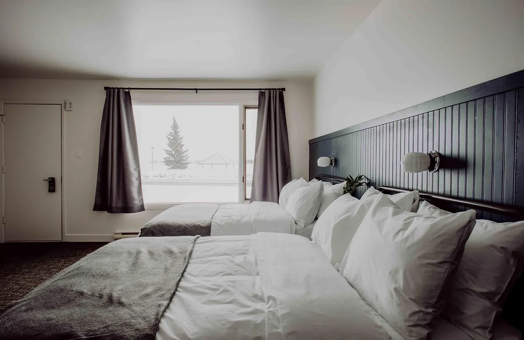 The Bayview Motel - Fort Frances, On - Lakeside Motel-1