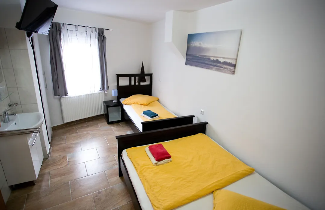 Hotel Frankenthaler Hof-1