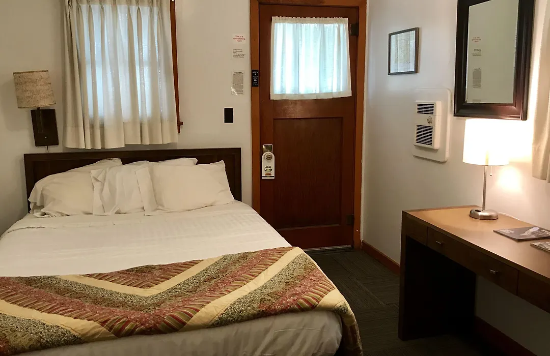 Chalet Motel-1