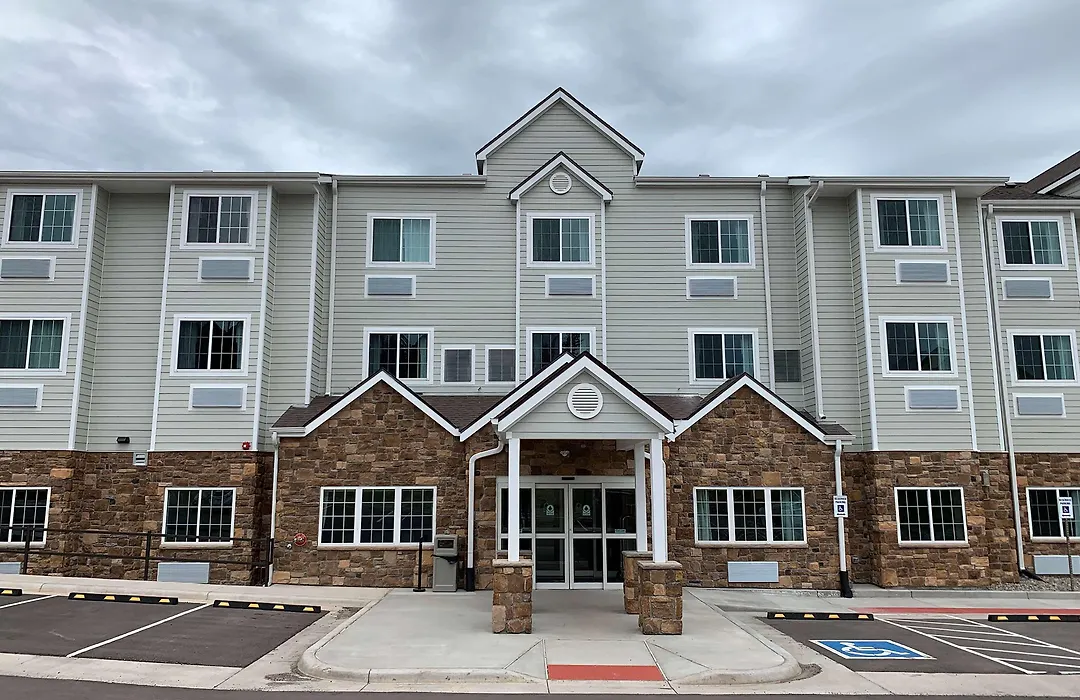 Microtel Inn & Suites By Wyndham Woodland Park-1