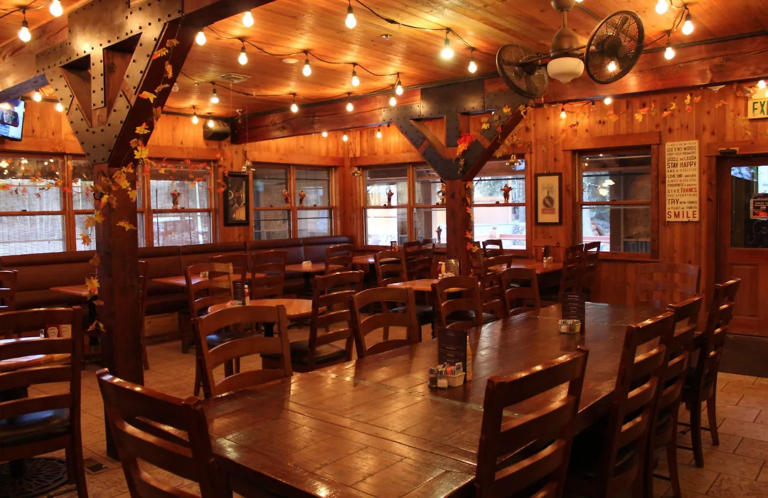 Arrowhead Mountain Lodge-1