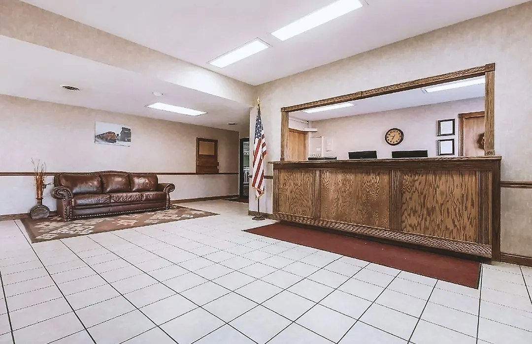 Sky-Palace Inn & Suites Mccook-1