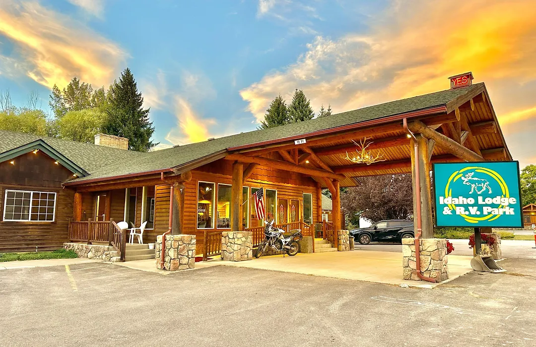 The Idaho Lodge & Rv Park-1