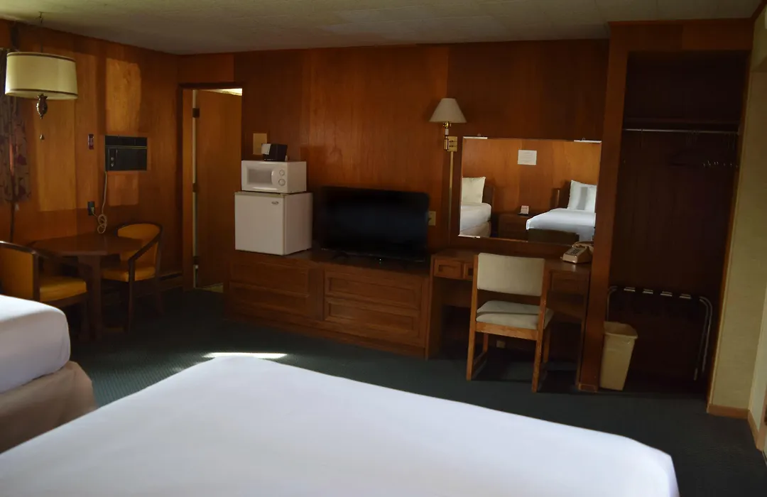 Mid-City Motel-1