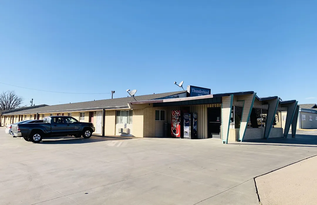 Thunderbird Inn-1