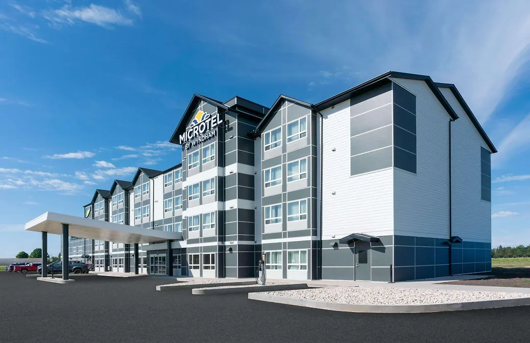 Microtel Inn & Suites By Wyndham Portage La Prairie-1