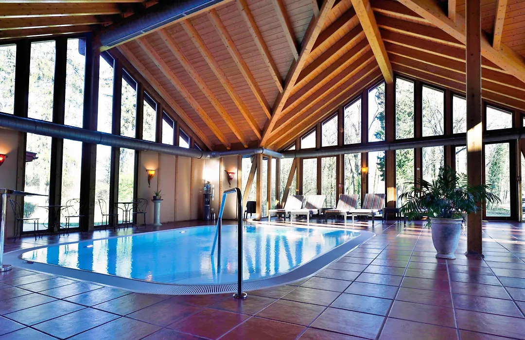 Schlosshotel Weyberhoefe-1
