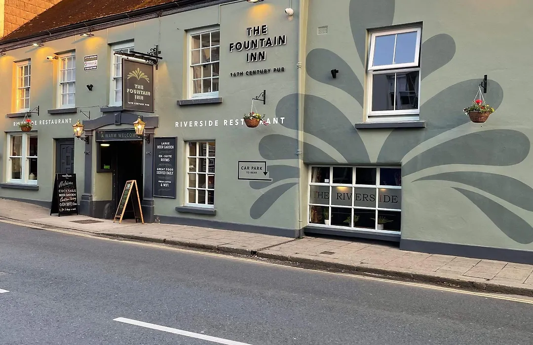 The Fountain Inn-1