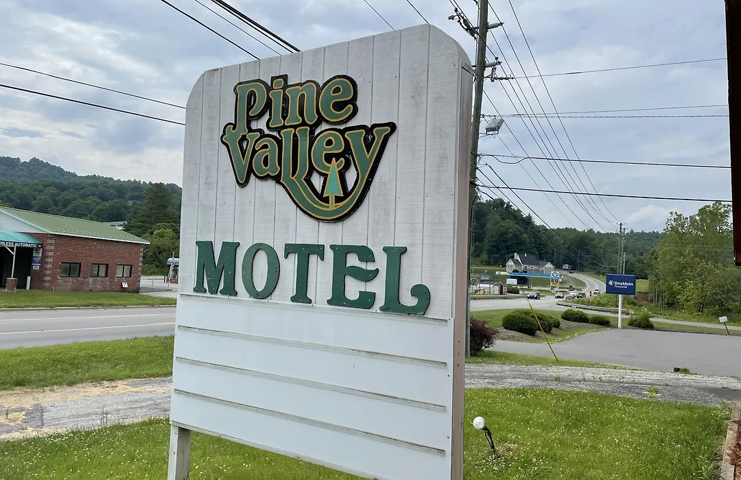 Pine Valley Motel-1