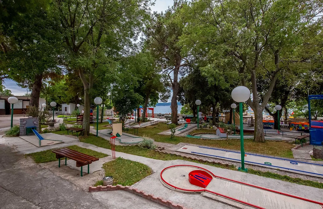 Paviljoni Slaven-1