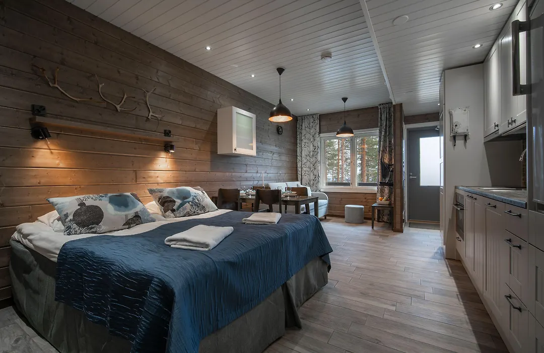 Ski-Inn Pyhaelinna-1