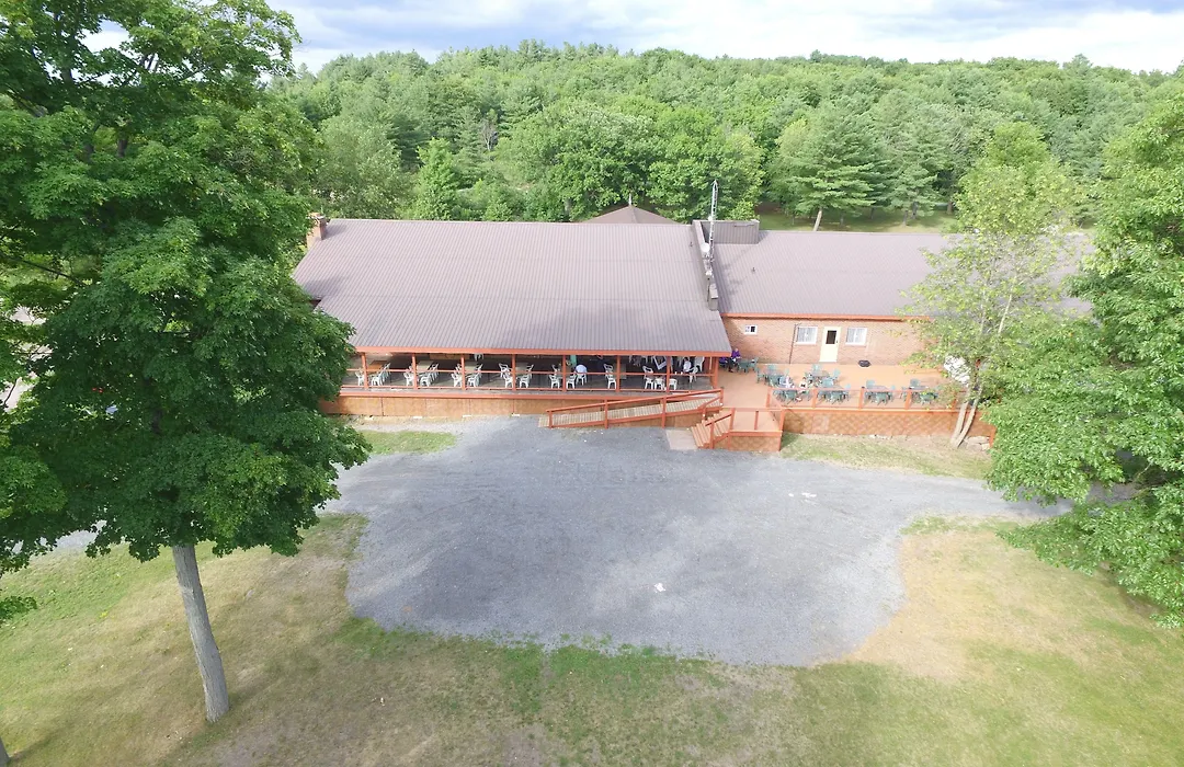 Stoco Lake Lodge-1