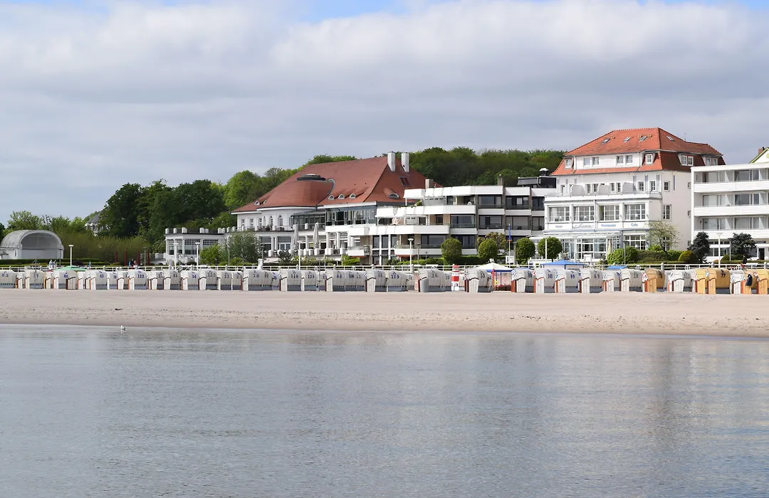 Hotel Strandschloesschen-1