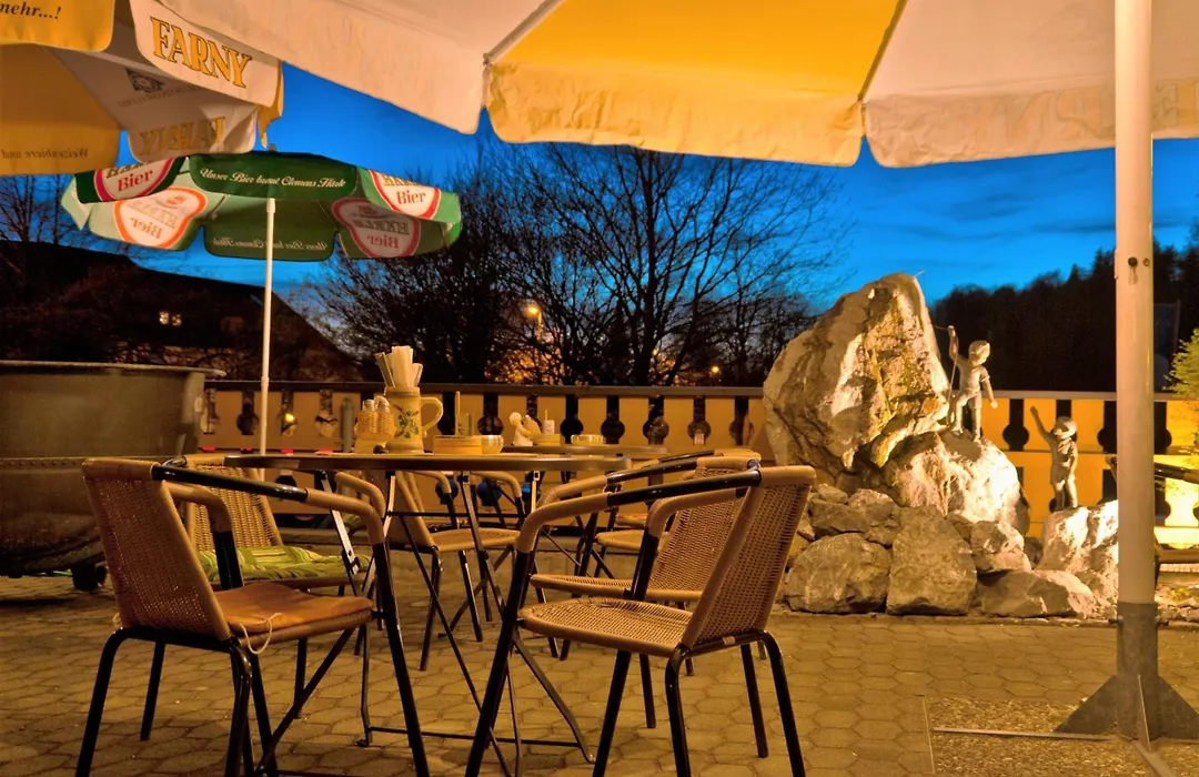 Traditions-Gasthaus Bayrischer Hof-1