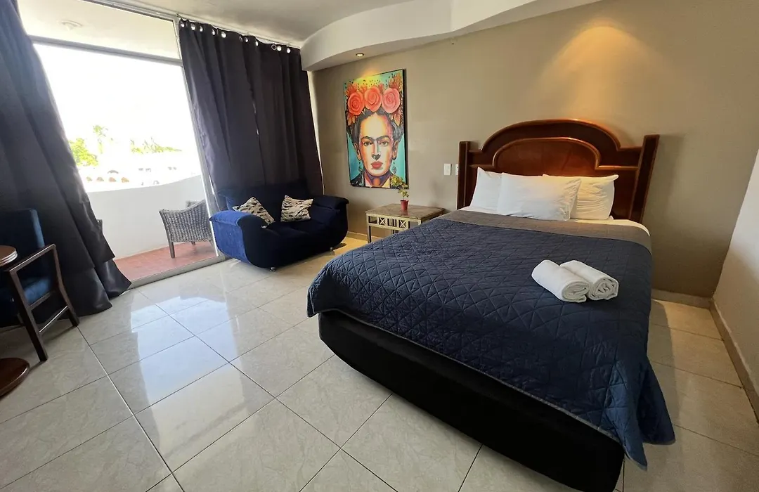 Zona Dorada Suites-1