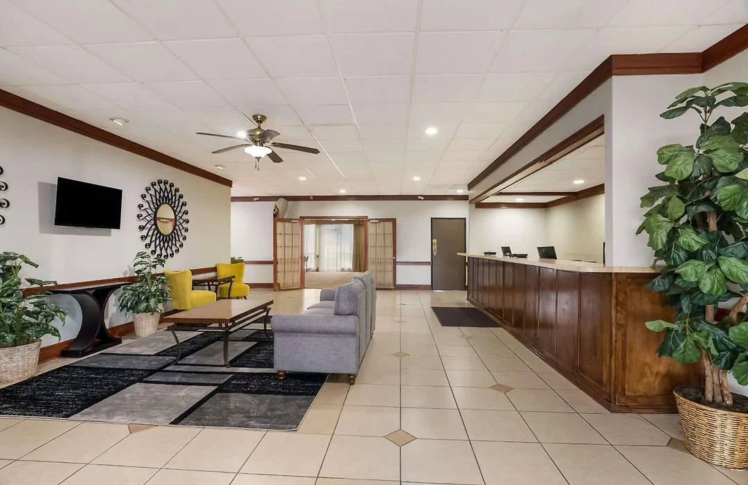 Quality Inn Alice-1