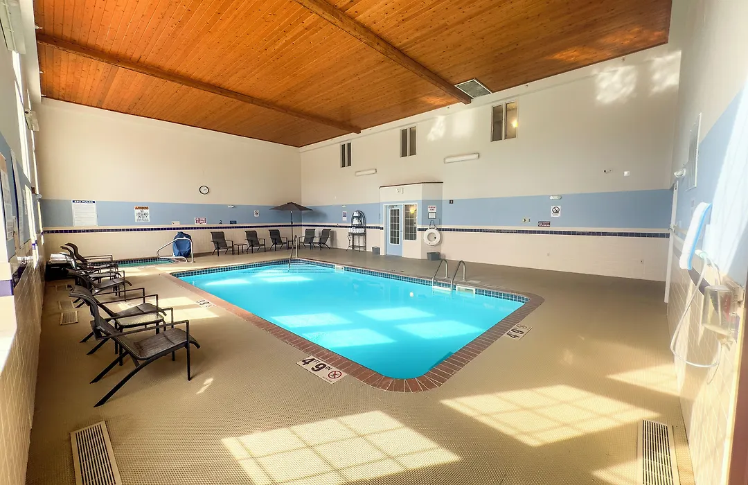 Country Trails Inn &Suites-1