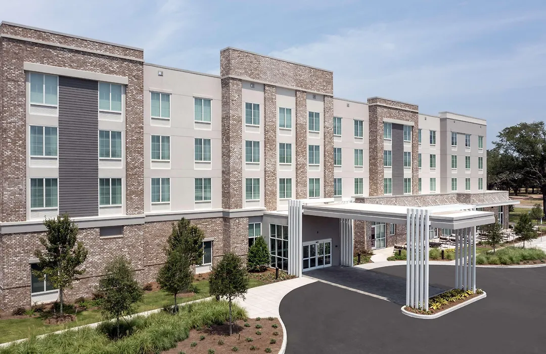 Hilton Garden Inn Pensacola Downtown-1