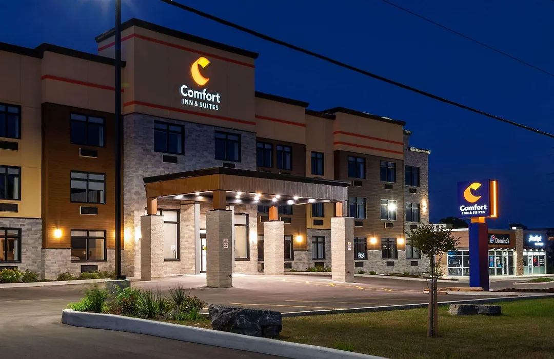 Comfort Inn & Suites-1