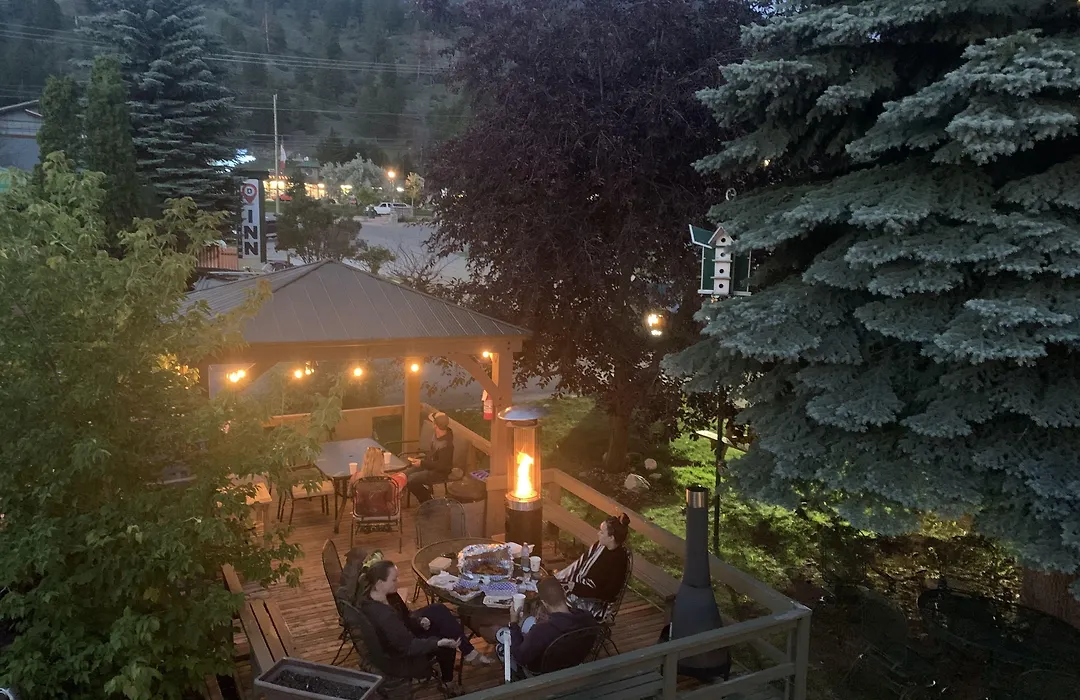 Destination Inn-1