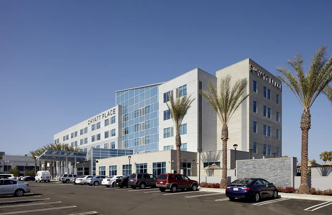 Hyatt Place Bakersfield-1