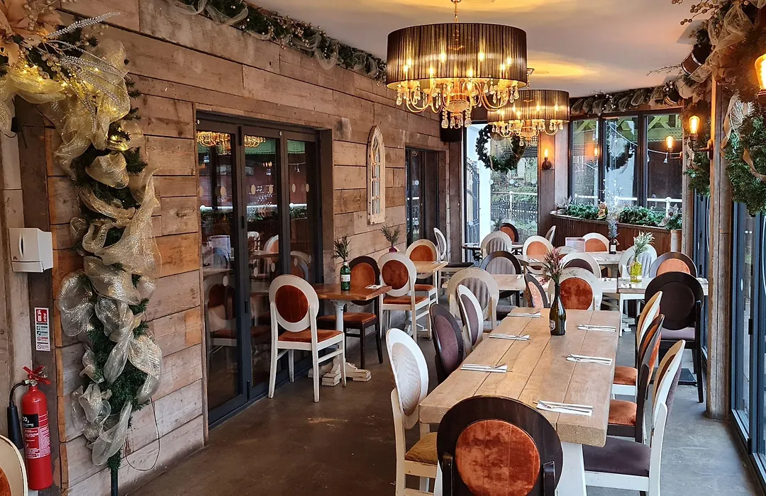 The Waterside Bar Rooms & Restaurant-1