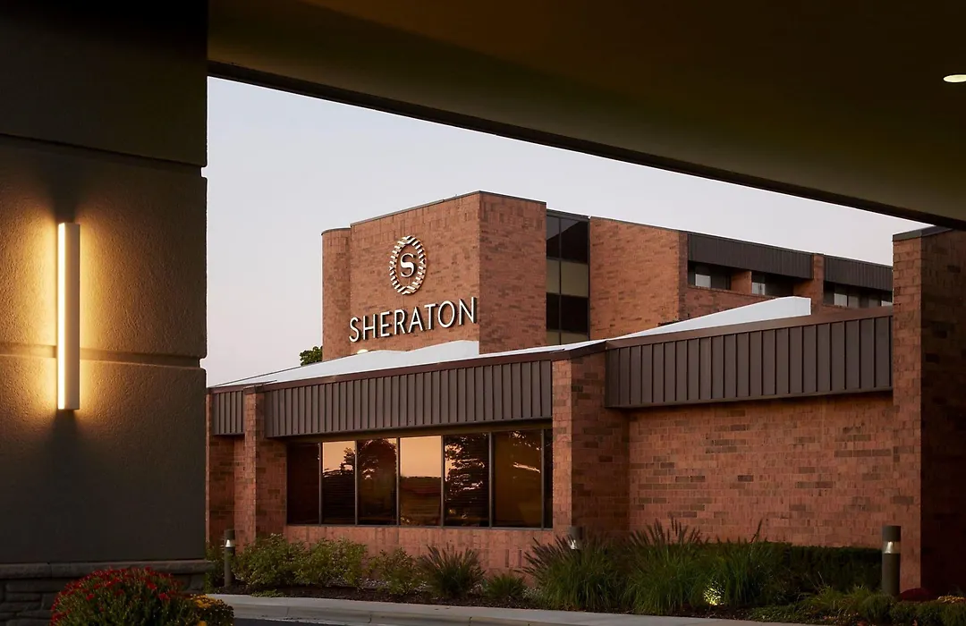 Sheraton Grand Rapids Airport Hotel-1